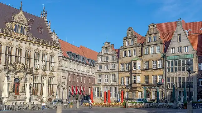 Bremen's market square in summer.
